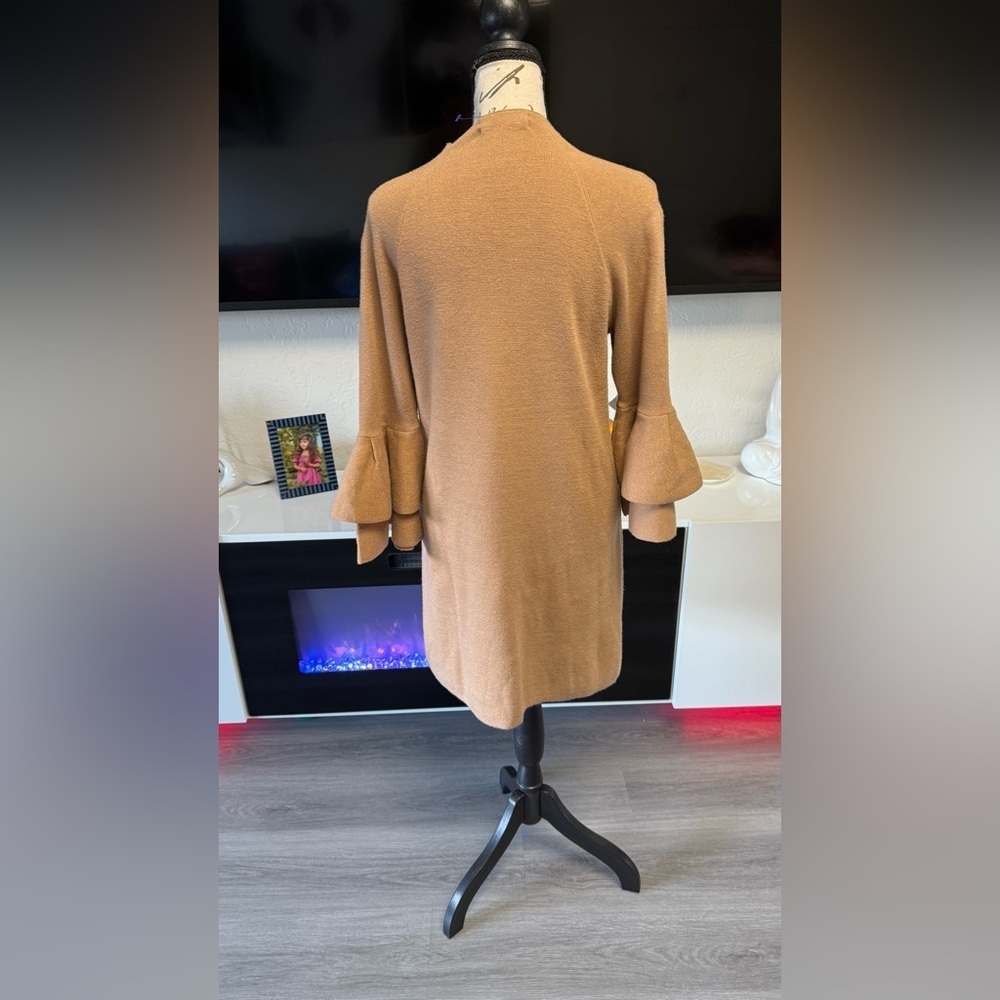 Anthropologie Claudette Ruffled Sleeve Mini
Sweater Dress Camel Brown sz M - Picture 10 of 16